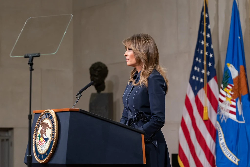 Melania Trump re-ads her memcoin despite the $10 million token sales scandal - Cryptol melania-2
